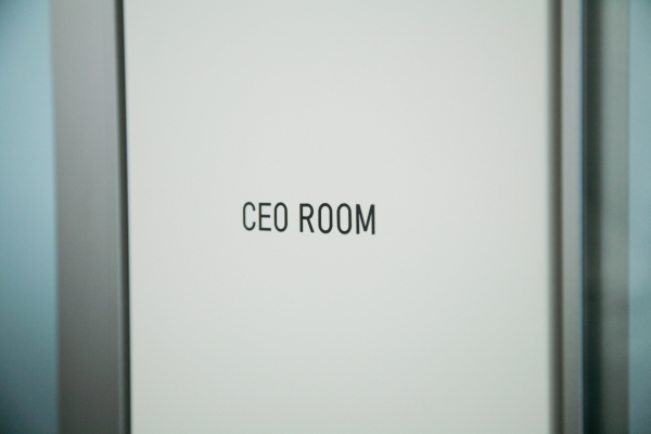 代表取締役社長笠原健治さんのオフィス