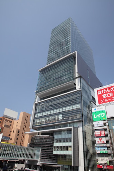 渋谷駅のまん前にそびえ立つ複合商業施設、ヒカリエ。ディー・エヌ・エーが移転したビルがここ