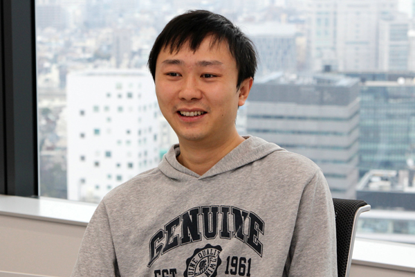 「フロント側のエンジニアをひとりで行うのは大変でしたが、責任のあるある開発を任され、能力を発揮できることに喜びを感じています」(胡氏)