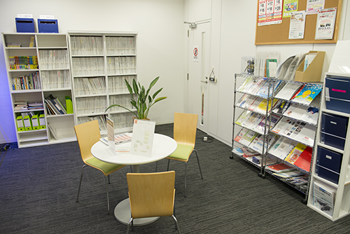 キャリア支援センター。多くの求人票が貼り出されるここは、就活シーズンになると大勢の学生たちでにぎわう