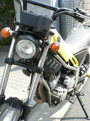 愛車のYAMAHAトリッカー。250ccはKAWASAKIエストレヤ→KAWASAKIスーパーシェルパと乗り継いで3台目となります