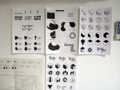 DOWN IN INC.のさまざまなロゴ案