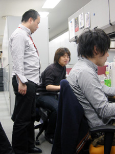 Webチームのみなさん（左から原さん、白鳥さん、坂本さん）