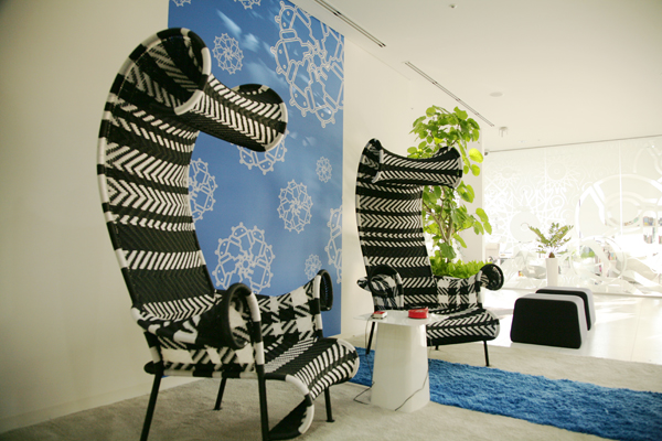 ユニークな形をしたゲスト用のチェア。このセンスもグーグルらしさ。