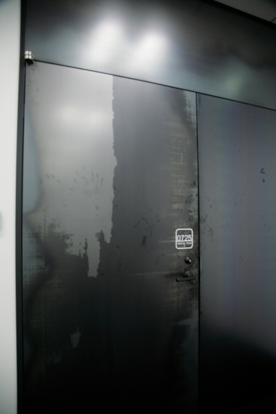 通称「味のあるドア」。こうした蓄積されていく「味」のようなものを新オフィスでは大事にしている