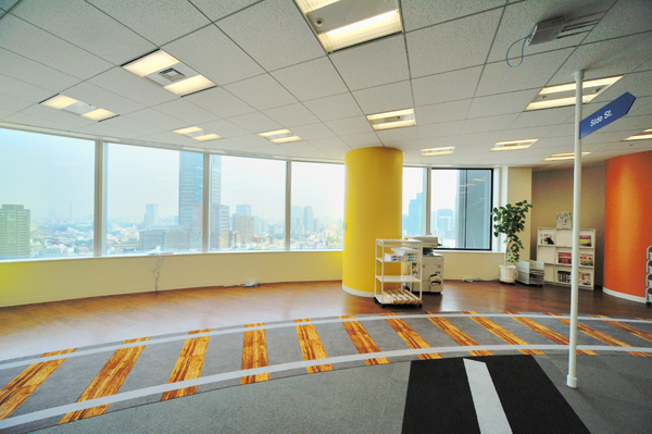 大きな窓からの眺めは格別。