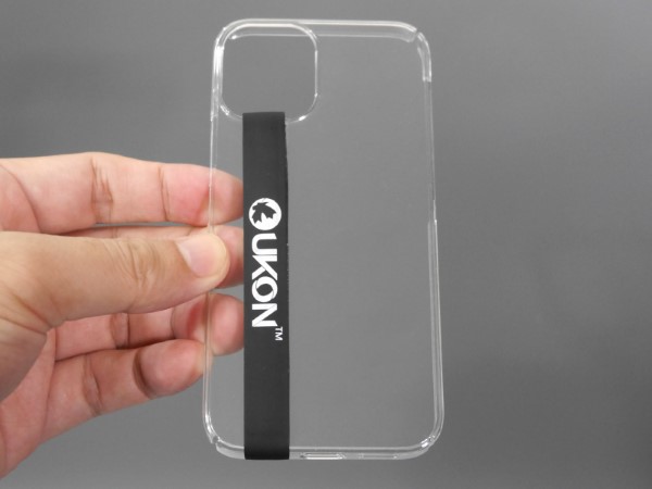 背面から見た状態。本体の側面とほぼ並行に取り付けられます