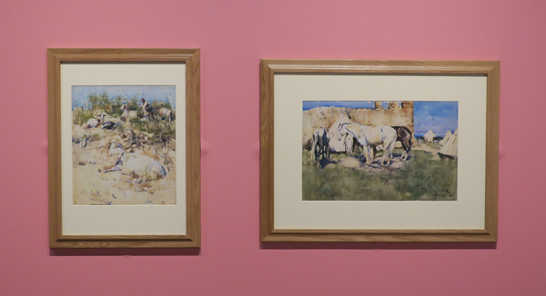 左：ジョゼフ・クロホール「山腹の山羊、タンジールにて」 右：ジョゼフ・クロホール「杭につながれた馬、タンジールにて」1888年