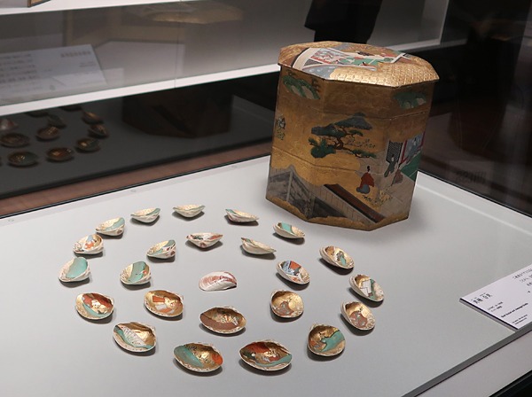 『貝桶・合貝』　江戸時代（十八～十九世紀）　サントリー美術館所蔵　（通期展示）