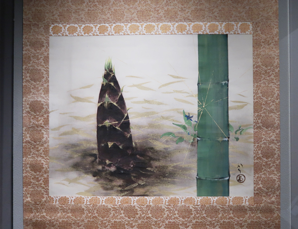 「竹」という画題に対して竹林ではなく筍という独特のセンス。竹取物語を暗示する閃光とタイトルにも独創的なひねりと着眼点は健在だ 『松竹梅のうち　竹（物語）』川端龍子 1957（昭和32）年　絹本・彩色　山種美術館所蔵
