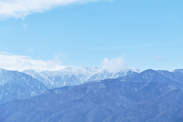 フォトグラファーによって撮り下ろしされた木曽駒ヶ岳の写真
