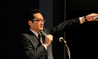 川島氏