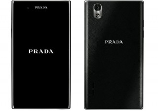ドコモ、「PRADA phone by LG L-02D」の事前予約受付日を発表