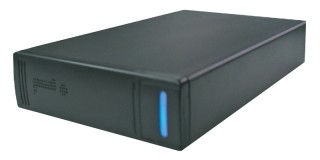 2.5インチ/3.5インチSATAのHDDを収納可能なケース