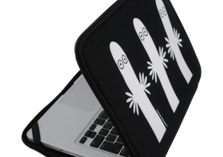プレアデス、「ムーミン」シリーズのMacBook/iPhone用ケースを発売