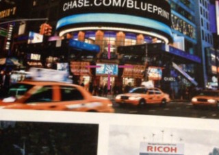 リコー、紙面を撮影すると関連情報を表示するiPhoneアプリ「RICOH TAMAGO Clicker」