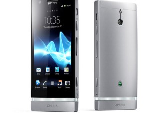 Sony Mobile Communications、Androidスマホ「Xperia P」と「Xperia U」を公開