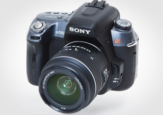 手持ちHDR撮影ができる「α550」