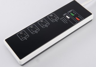 サンワ、無線LAN機能を搭載する電源タップ「iRemoTap」の販売を発表