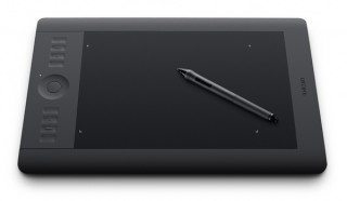 新UIとワイヤレス対応で使い勝手が向上した「Intuos5」速報レビュー