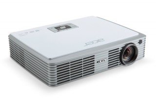 日本エイサー、高輝度LED光源を搭載したモバイルプロジェクタ「K330」