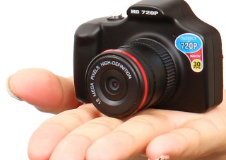 サンコー、手のひらサイズの一眼レフ風トイカメラ「いち眼くん」を発売