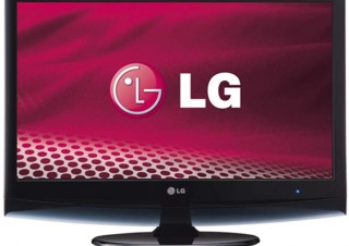 ダイナミックな低音を実現 ワイド液晶ディスプレイ