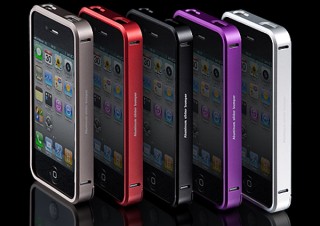 サンワ、iPhone4S/4用のアルミ製バンパー「200-PDA071」を発売