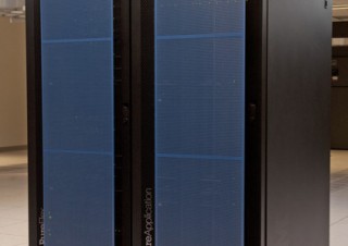日本IBM、専門家の知見をシステムに実装した新システム「PureSystems」を発表