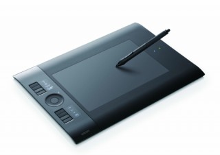 デザイナー向けBluetooth搭載ペンタブレット