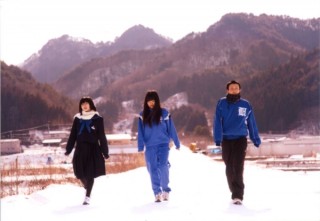 国境なき子どもたち（KnK）主催　写真展「岩手 この空の下、明日への道を探して」