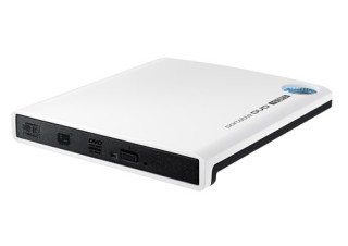 ネットブックでの使用に最適 ポータブルDVDドライブ