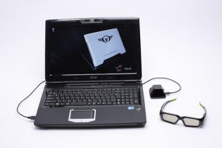 ASUS、モンキー・パンチ氏も期待を寄せる3D閲覧可能なノートPC「G51Jx 3D」