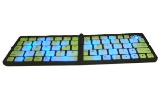 サンコー、蛍光キーとバックライト搭載の光るBTキーボードを発売