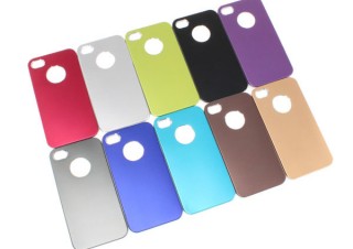 エバーグリーン、iPhone4S/4用のアルミ外装ケース10色を発売