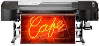 セイコーアイ・インフォテック、蛍光色印刷を大型ソルベントインクジェットプリンタで実現！ 