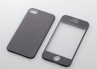 エレコム、iPhone4S/4用にアルミ製の保護パネルとバンパーを発売