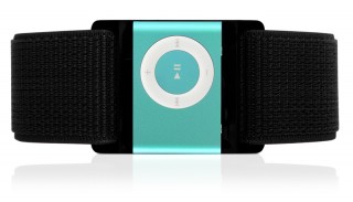 iPod shuffleを腕に装着して運動しながら音楽が聴ける