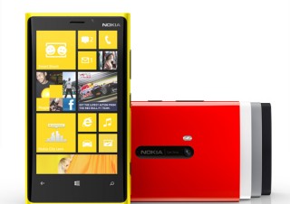 NOKIA、Windows Phone 8採用のスマホ「Lumia 920/820」を発表