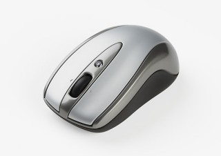 ケーブルごとマウスに収納できるレーザーチルトマウス