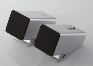 ポータブルオーディオプレーヤーにも対応 ステレオコンパクトスピーカー