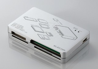 30種類以上のメディアに対応 メモリリーダライタ
