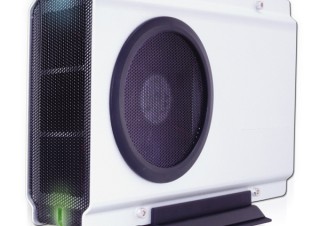 高い放熱性を実現 外付けハードディスクケース