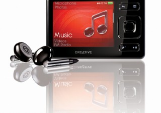 クレジットカードサイズの携帯オーディオプレイヤー