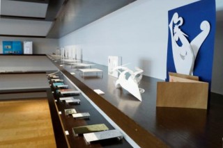 東京都／「クリエイター100人からの年賀状」展vol.8