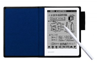 シャープ、手軽にメモできる6型のモノクロ電子ノート「WG-N10」を発売