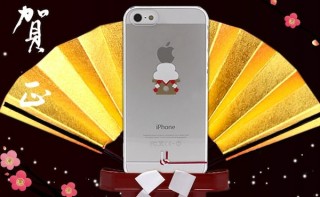 ストラップヤネクスト、Appleのリンゴが鏡餅になるお正月iPhone5ケースを発売