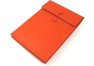 リサイクルレザーを採用Mac BookAirレザージャケット