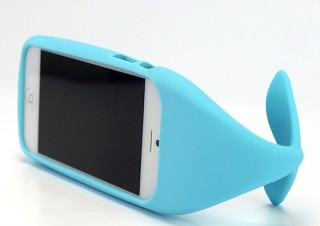 しっぽが便利、小物も入るクジラ型iPhone5ケース「Whale Lee fot iPhone5」