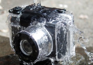 サンコー、「びっくりするぐらいキレイに撮れる防水ビデオカメラ」を発売